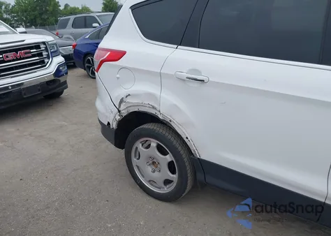 2013 Ford Escape Se z USA, uszkodzony, nr VIN 1FMCU0GX3DUB09289